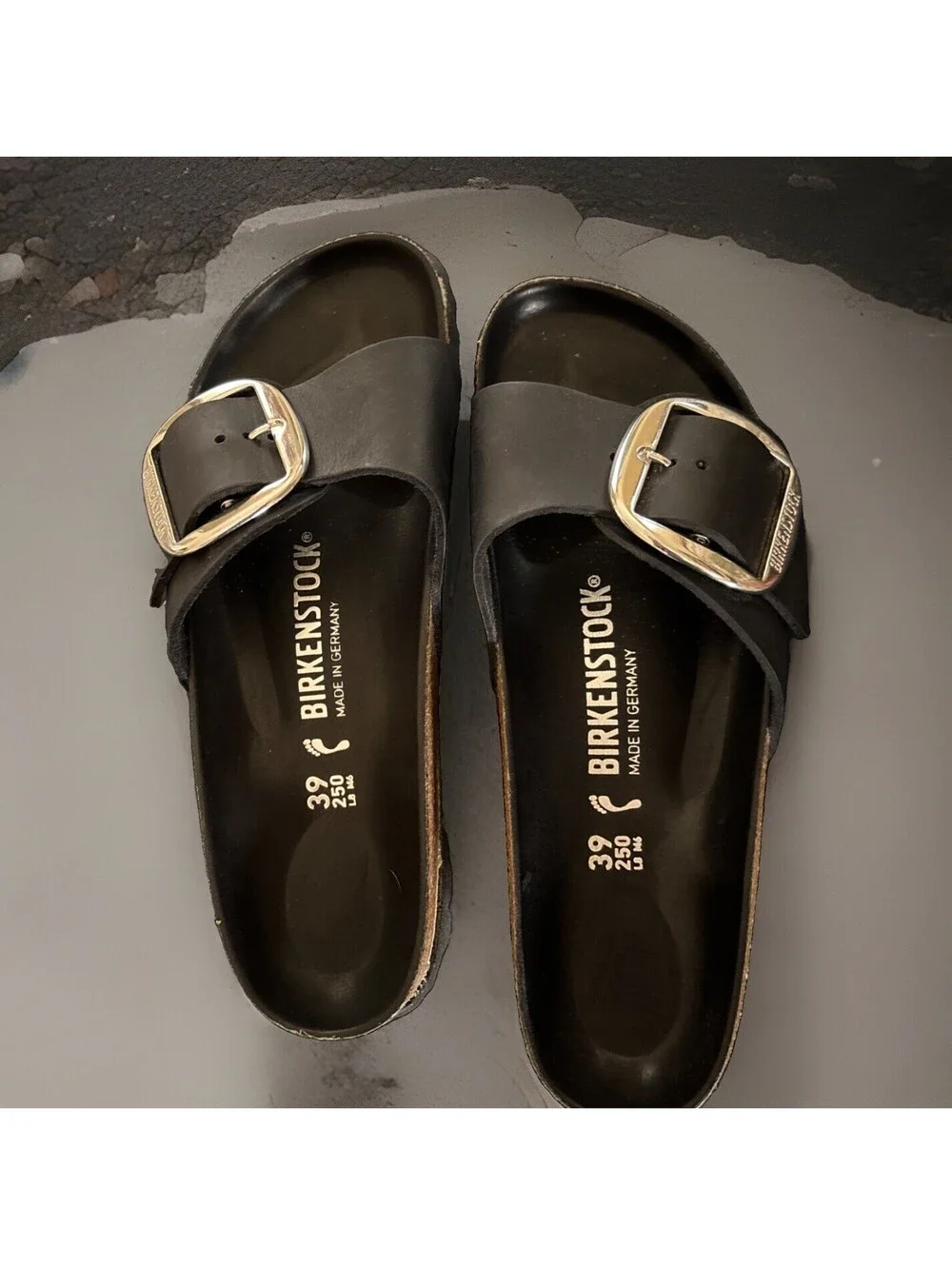 Birkenstock Madrid Big Buckle Black, Oiled Leather Sandals EU39 /US 8+ Narrow - Picture 3 of 6